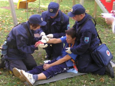 Preverjanje ekip prve pomoči v Materiji 1